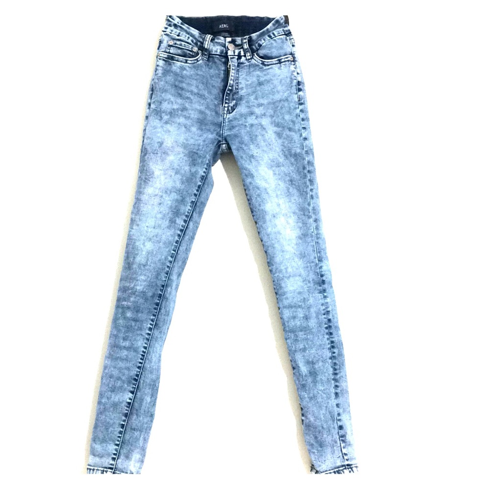 High waisted jeans